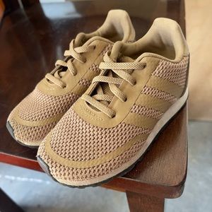 Adidas toddler boy sneakers size 8 tan